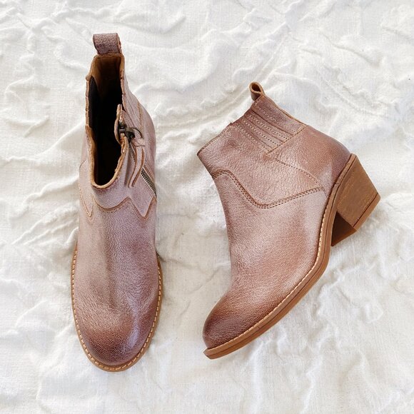 Sofft Ardmore Booties size 6 New $159 - Picture 4 of 9